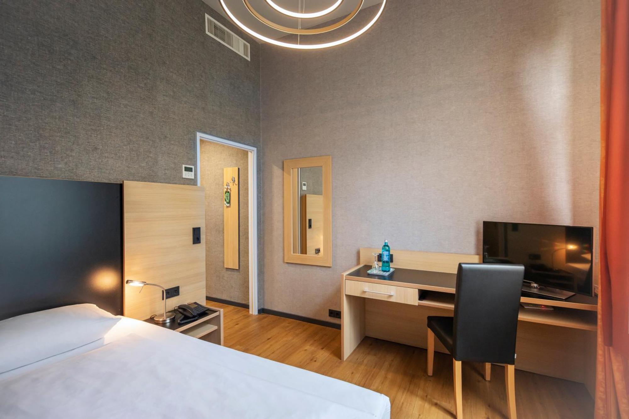 Roomingtons Hotel Franziskushoehe Lohr Exteriér fotografie