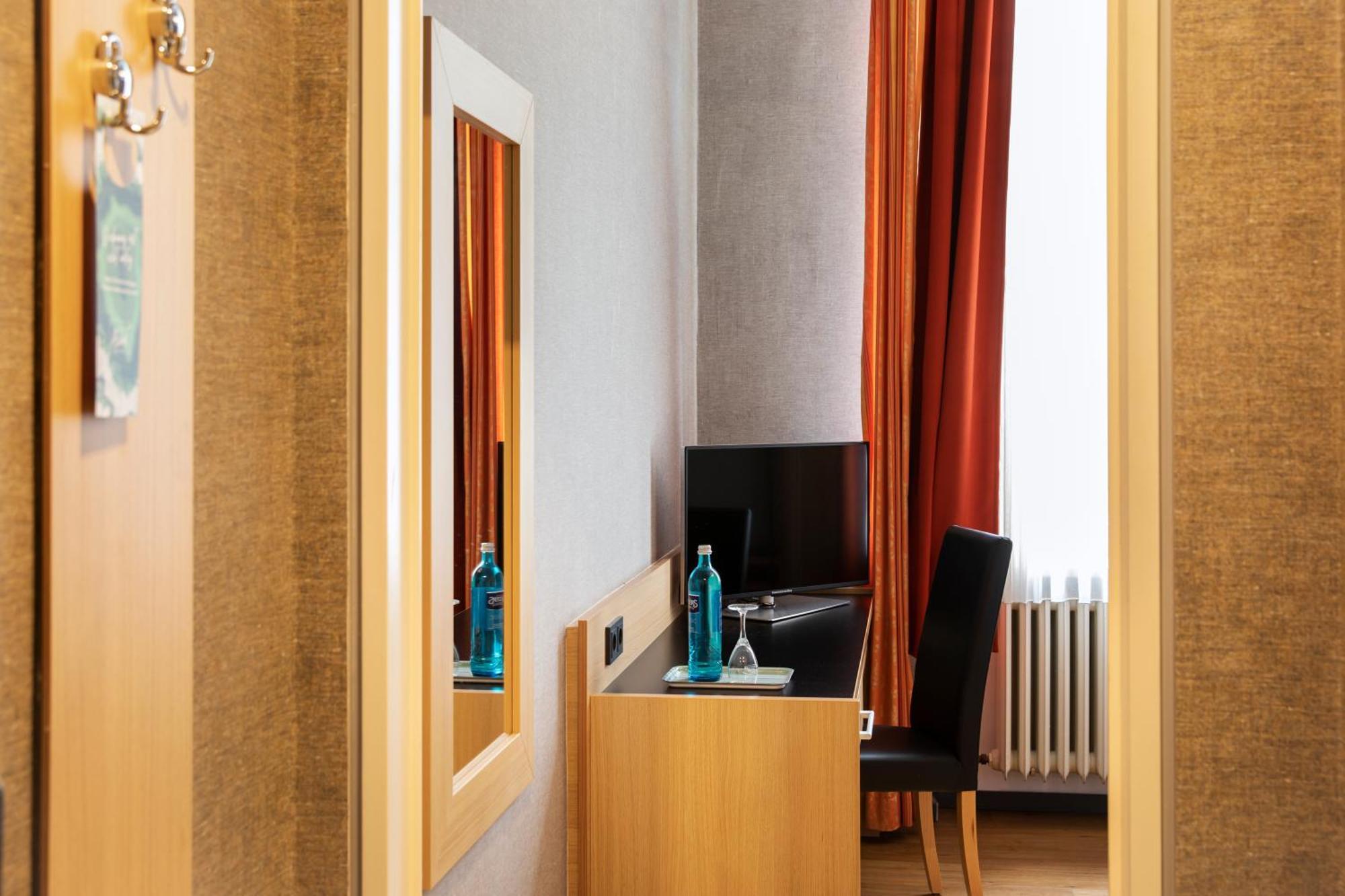 Roomingtons Hotel Franziskushoehe Lohr Exteriér fotografie